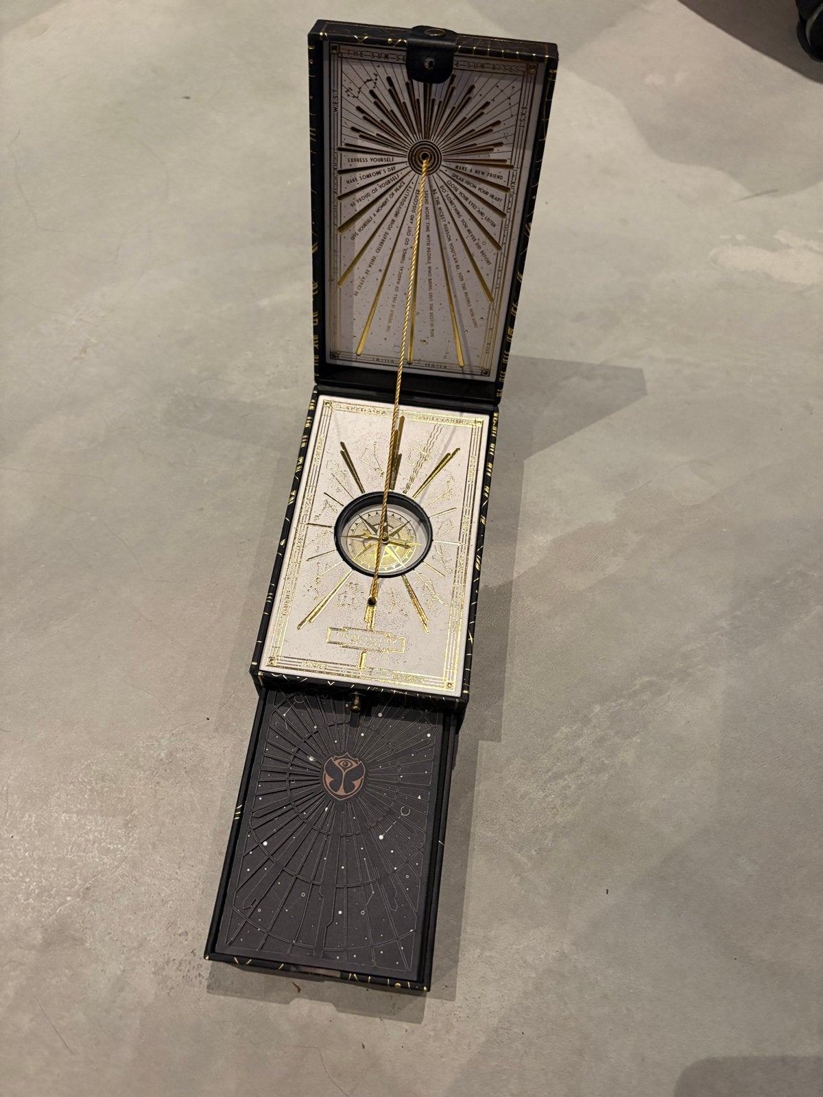 Tomorrowland 2022  (Zonder Bracelet), Verzamelen, Ophalen of Verzenden, Zo goed als nieuw