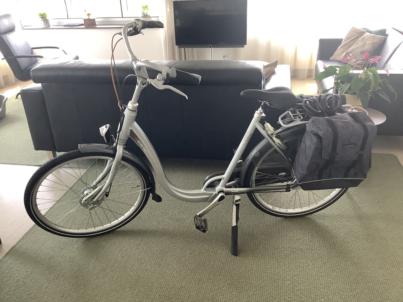 Keurige Sparta Entree, Fietsen en Brommers, Fietsen | Dames | Damesfietsen, Ophalen, Sparta, Versnellingen, Zo goed als nieuw