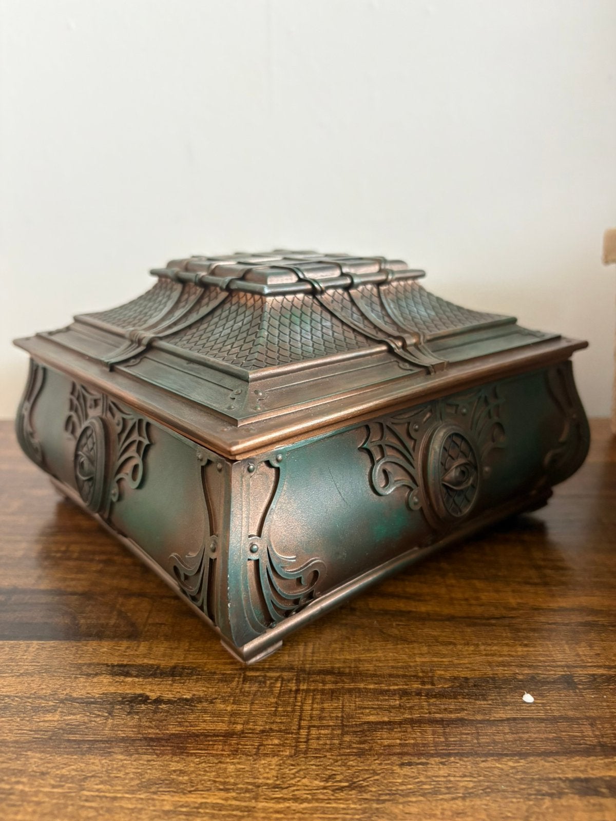 Disney cruise treasure haunted mansion muziekdoos/ bewaarbox, Verzamelen, Ophalen, Zo goed als nieuw, Beeldje of Figuurtje