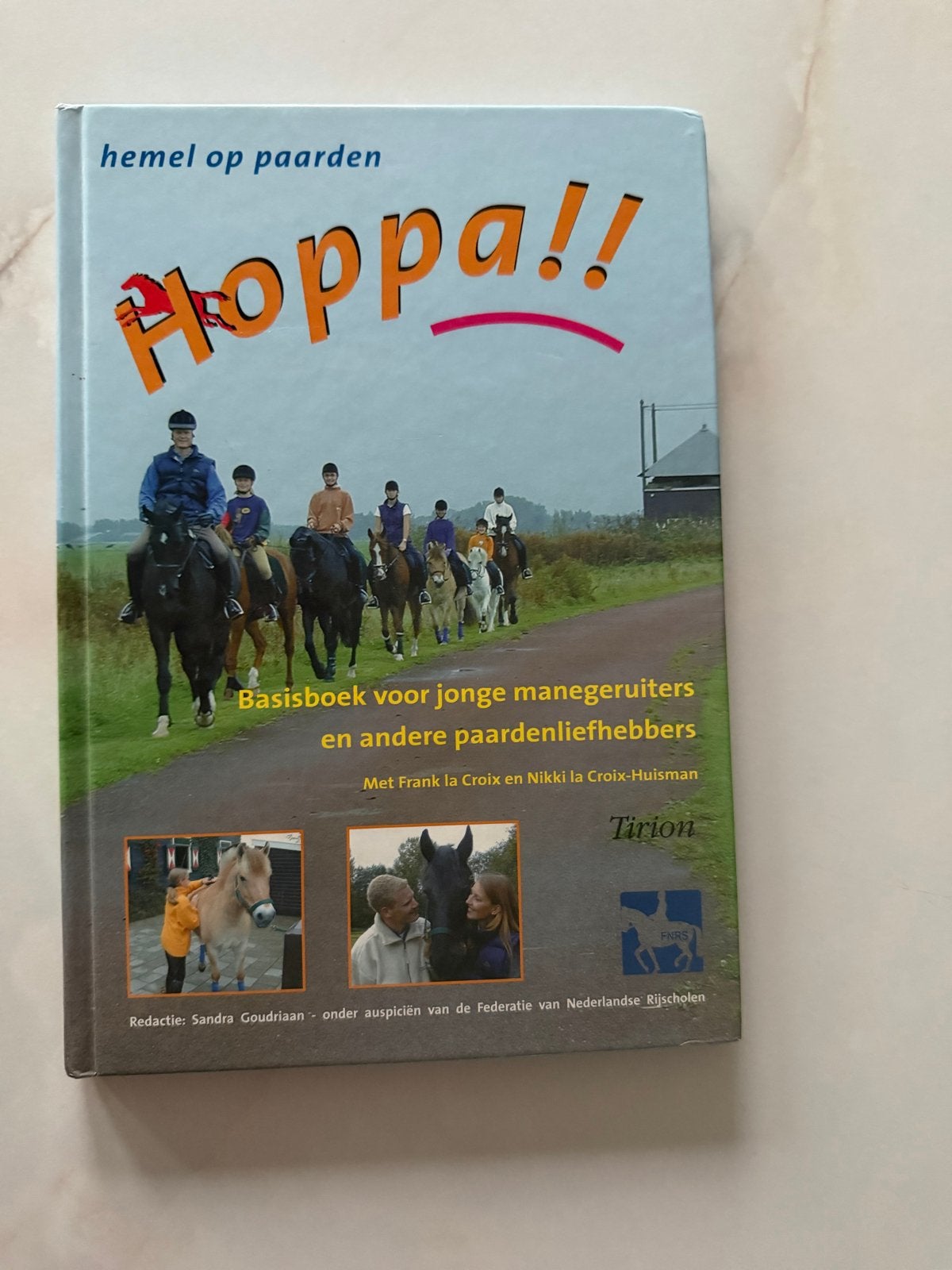 Hoppa!! Basisboek voor jonge ruiters en paardenliefhebbers