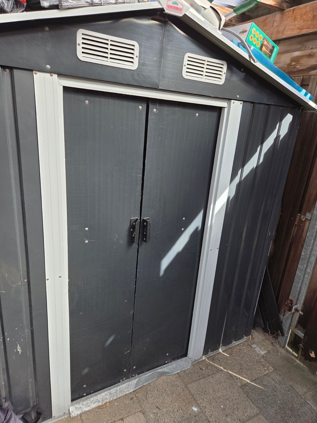 Gardebruk metalen schuur met houten vloer, Ophalen, Gebruikt