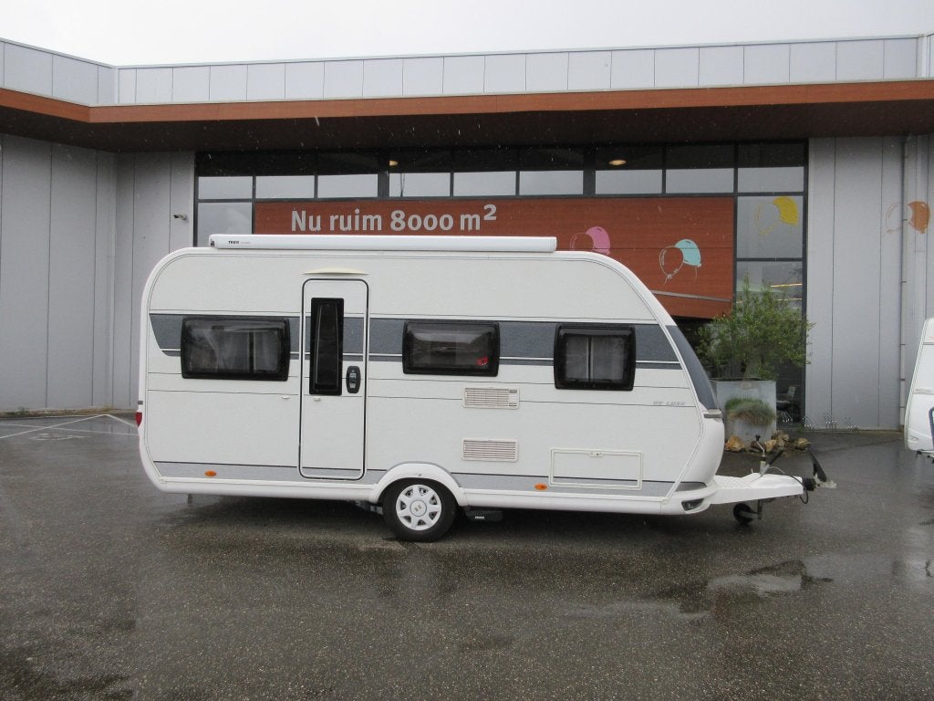 Hobby De Luxe 455 UF ZEER NETJES EN MET MOVER, Rondzit, Hobby, Tot en met 4, Dwarsbed