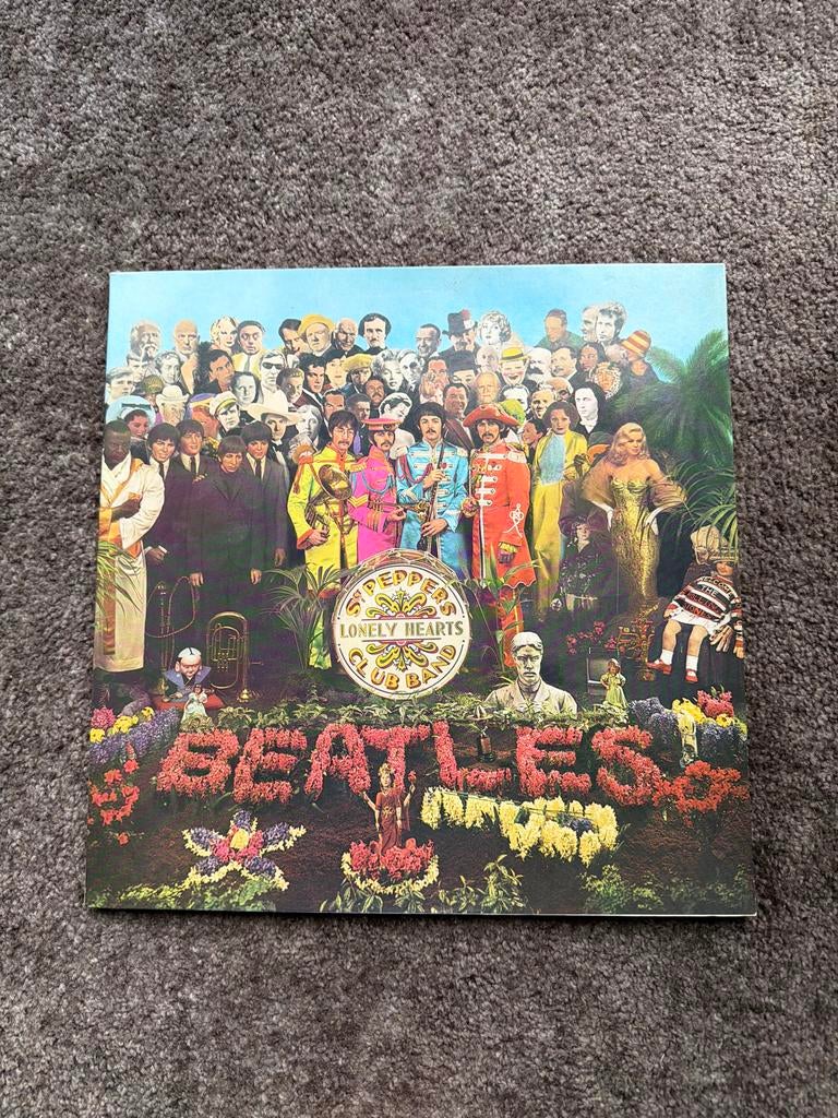 The Beatles - Sgt. Pepper's Lonely Hearts Club Band LP, Gebruikt, Ophalen of Verzenden, Gatefold hoes, 12 inch