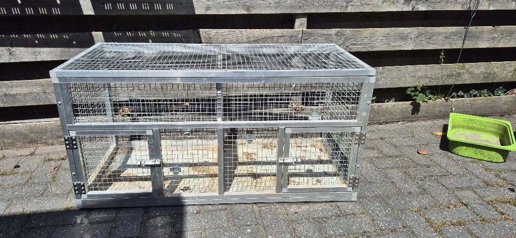 Kooi, Ophalen of Verzenden, Zo goed als nieuw, Metaal, Vogelkooi
