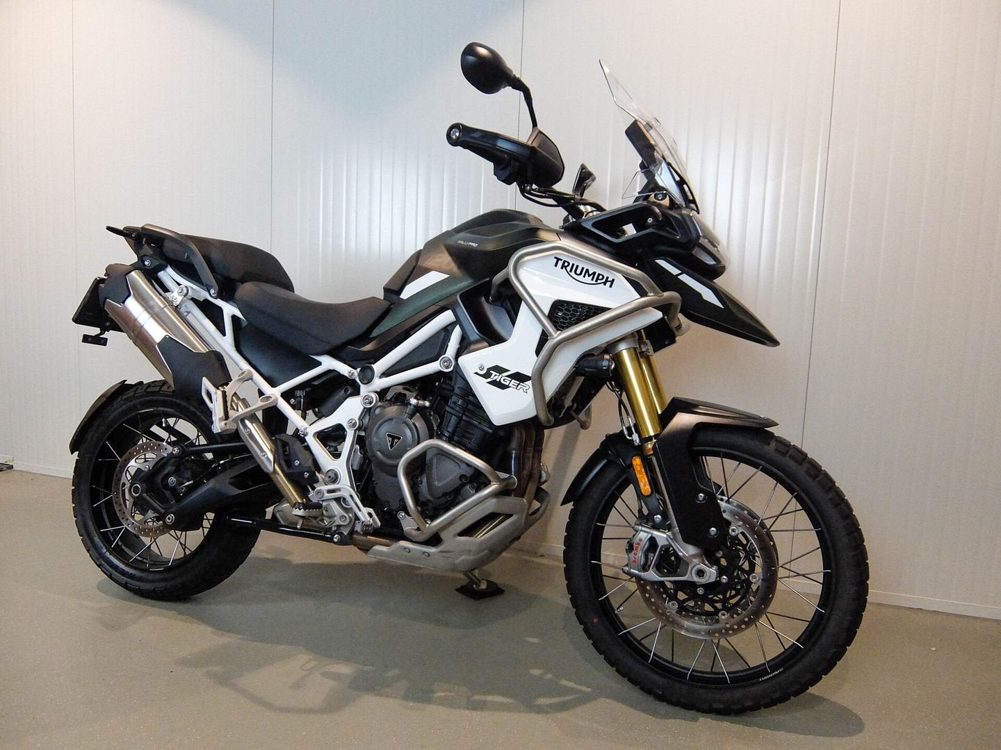 TRIUMPH TIGER 1200 RALLY PRO (bj 2022), 1160 cc, Motorrijbewijs A, Bedrijf, Meer dan 35 kW
