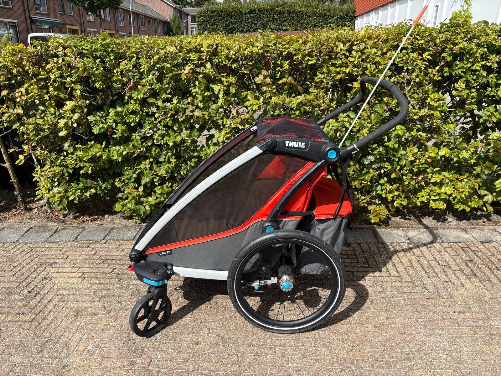 Thule Cross Fietskar met hardloopwiel en accessoires, Ophalen, Vering, Zo goed als nieuw, Kinderkar