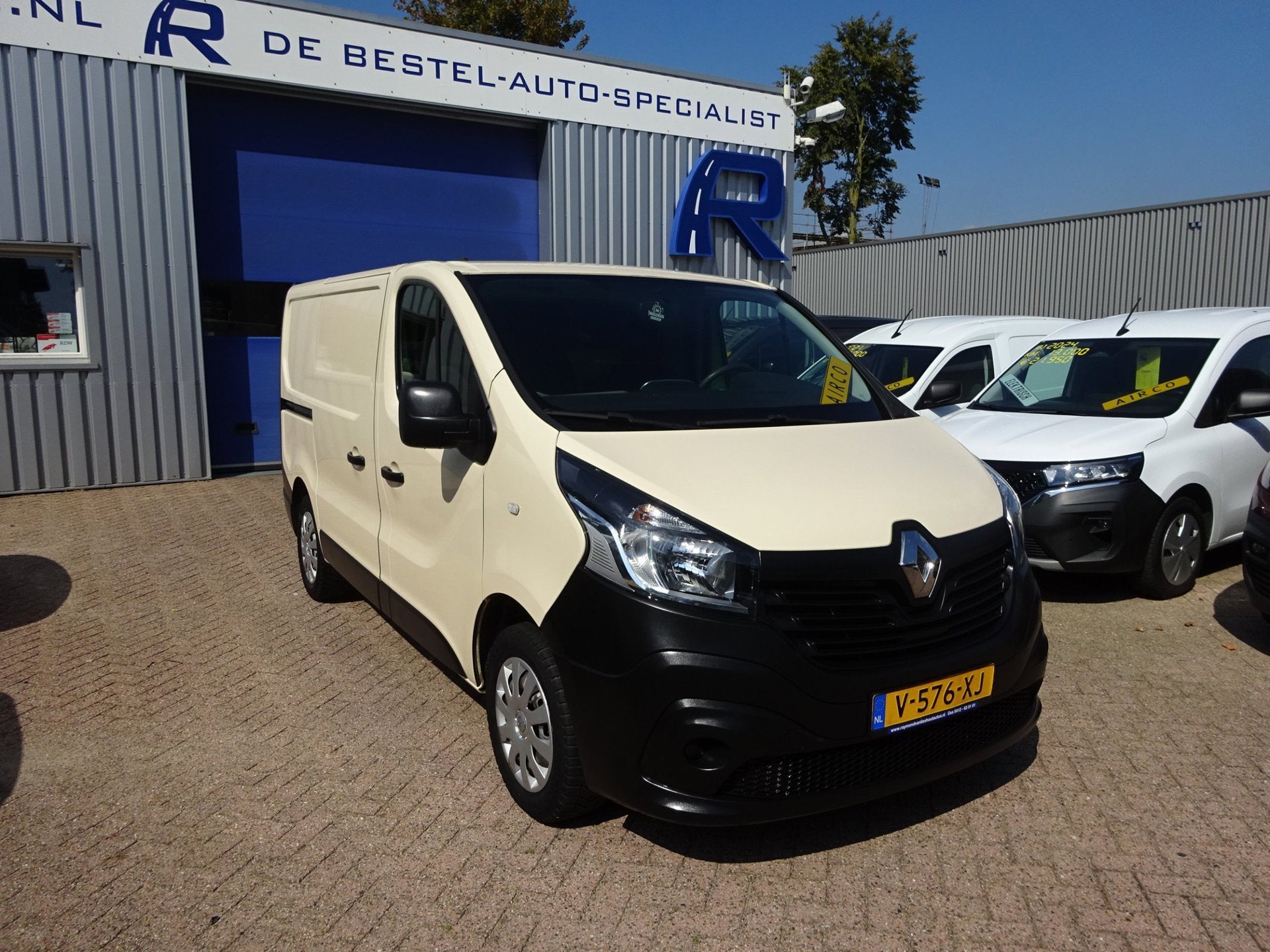 Renault Trafic 1.6 dCi T29 L1H1 AIRCO NAVIGATIE CRUISE CONTR, Voorwielaandrijving, Stof, Gebruikt, Navigatiesysteem