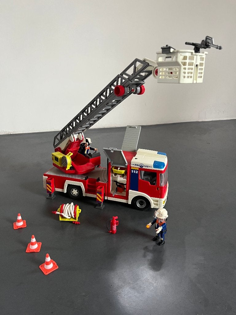 Playmobil Brandweerauto 4820 - compleet!, Gebruikt, Complete set, Voertuig, Ophalen of Verzenden