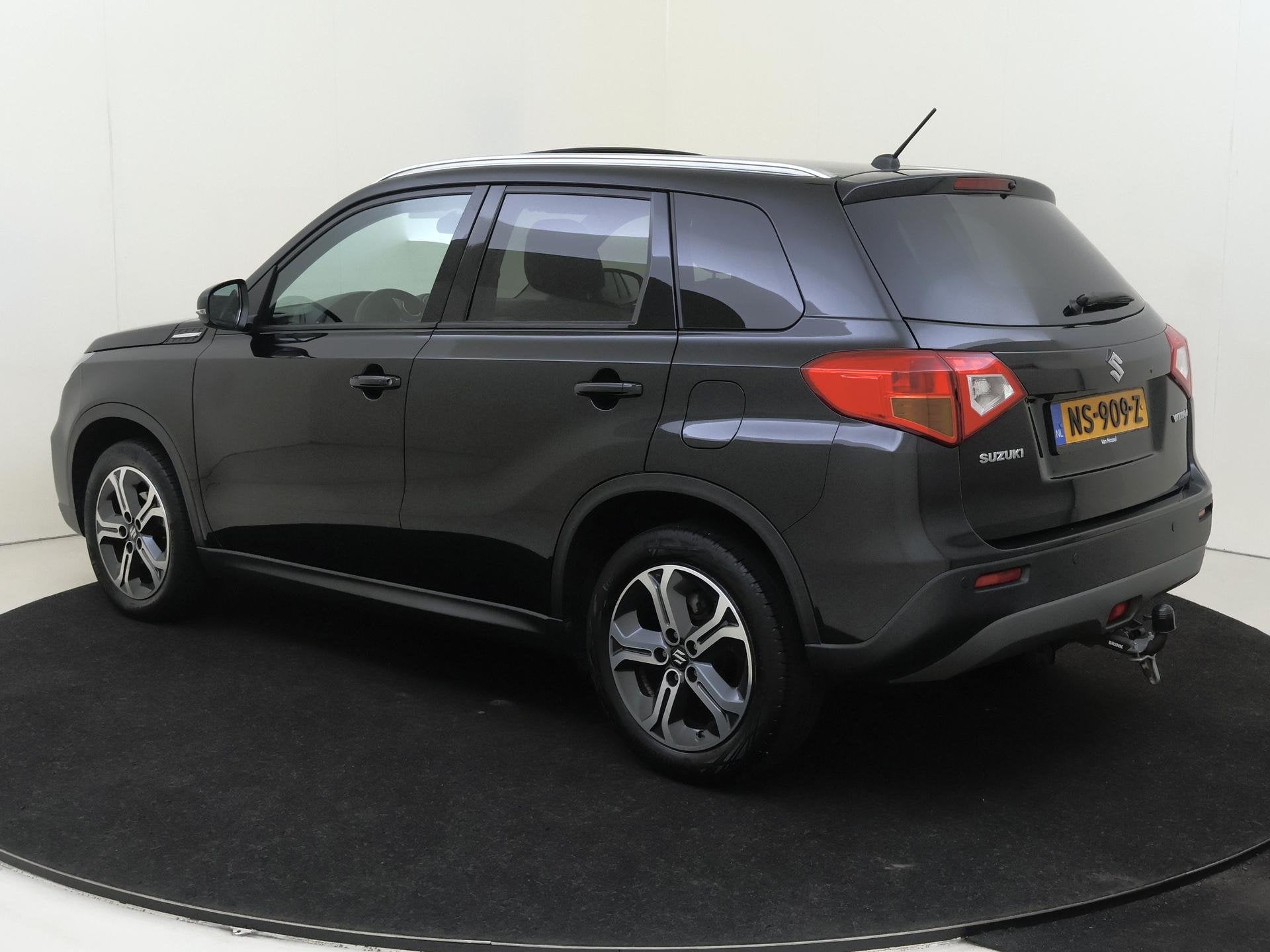 Suzuki Vitara 1.6 High Executive | Navigatie| Panoramadak| C, Auto's, Voorwielaandrijving, 12 maanden, Euro 6, 4 cilinders