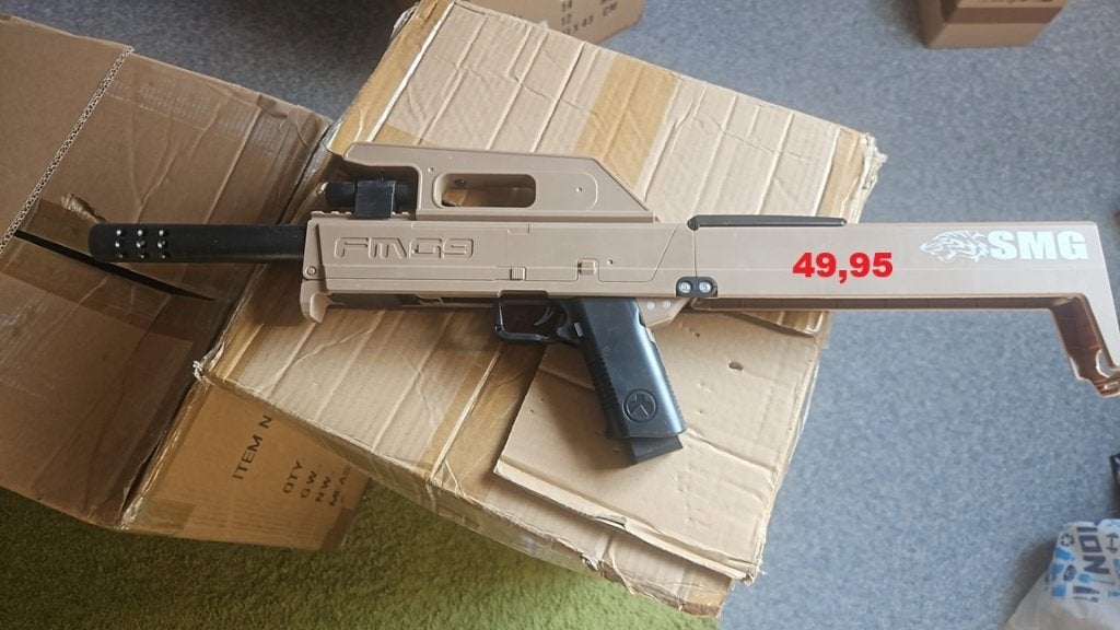 Nieuwe Gelblaster SMG FMG9 met toebehoren en kogels, Ophalen of Verzenden, Nieuw