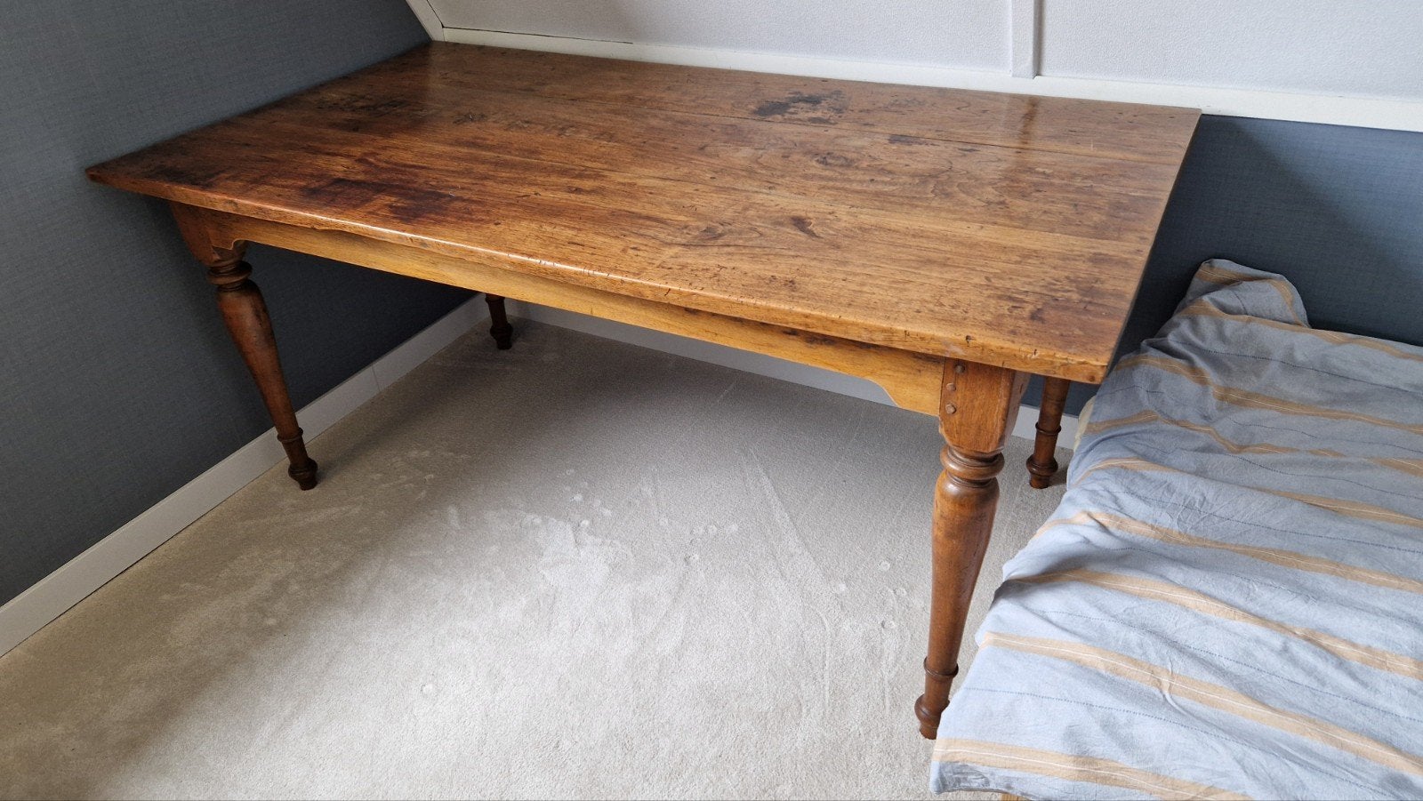 Oude Chinese tafel met pen-gatverbindingen, Ophalen