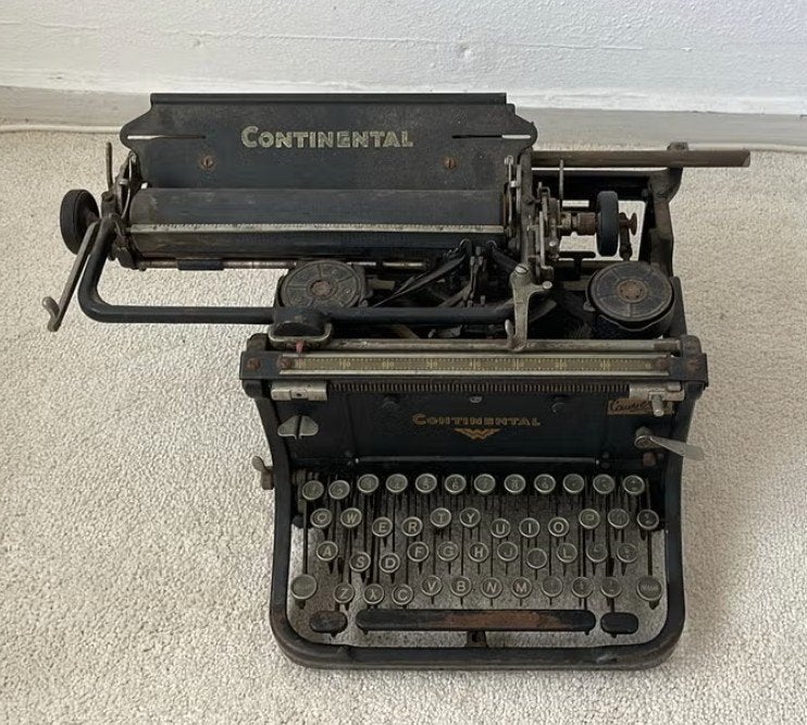 Typemachine, merk continental. Antiek Gratis, Antiek en Kunst, Ophalen
