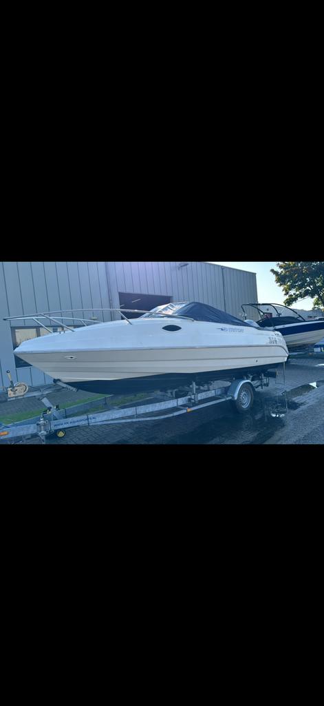 Triton cabin 135 pk speedboot, Watersport en Boten, Binnenboordmotor, 120 tot 200 pk, Ophalen of Verzenden, Zo goed als nieuw