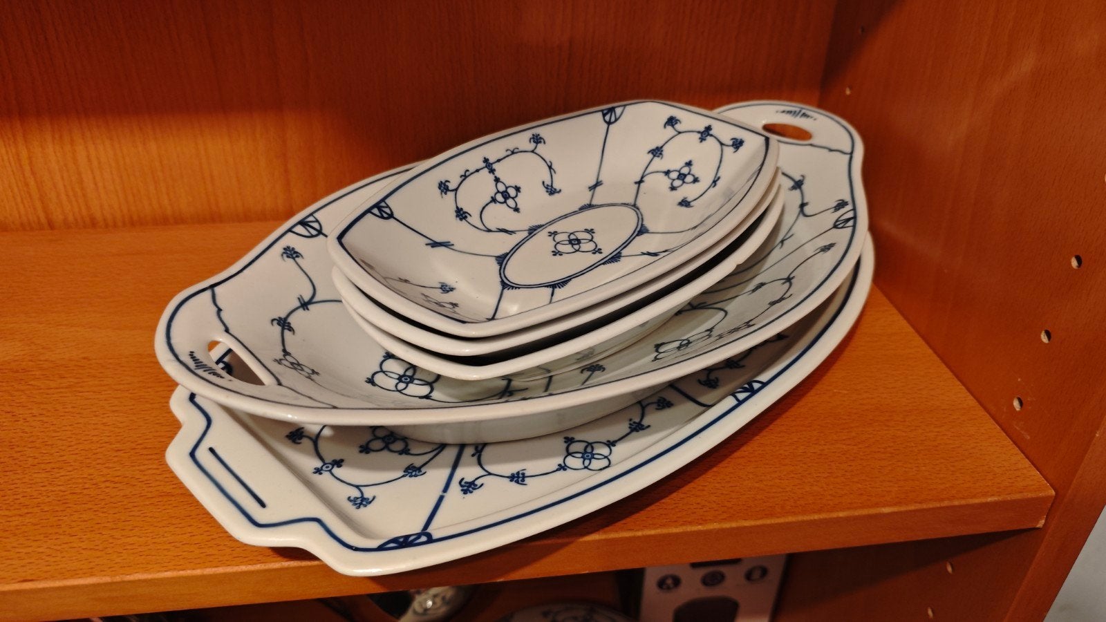 Serveerschalen Blau Saks, Ophalen of Verzenden, Gebruikt, Overige stijlen, Schaal of Schalen