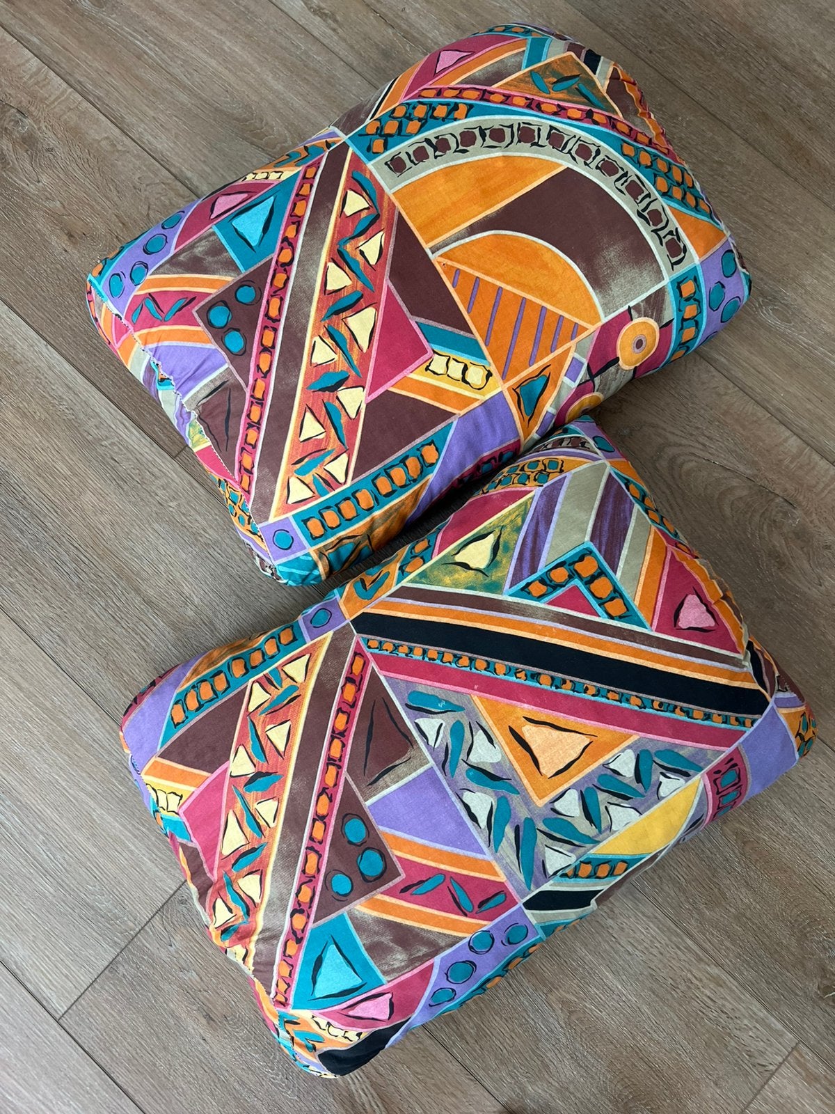 Fun colorful cushions, Ophalen, Zo goed als nieuw, Vierkant