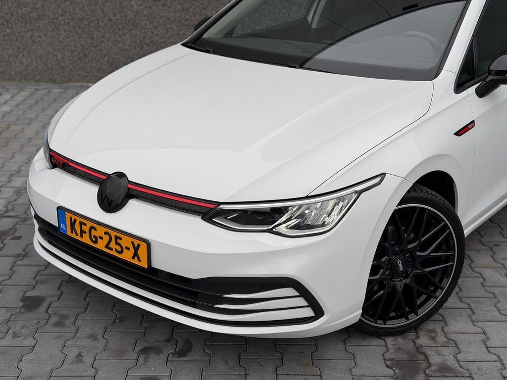 Volkswagen Golf 1.5 eTSI GTI 19'' CarPlay Sfeer Navi ACC Key, Auto's, Stof, 4 cilinders, Wit, Bedrijf