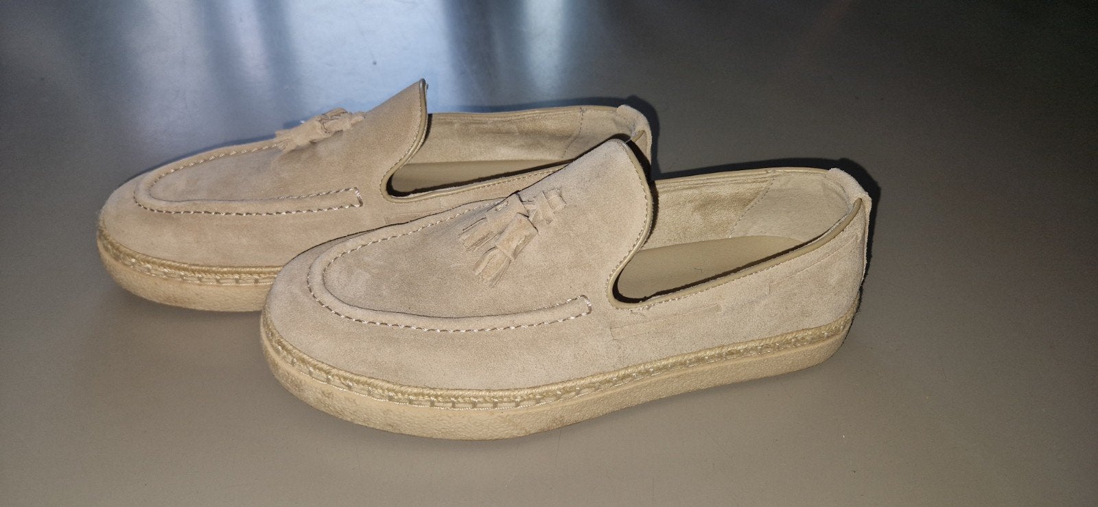 Zara Casual Leren Loafers met Kwastjes - Ecru Wit - Maat 42, Loafers, Zara, Wit, Ophalen of Verzenden