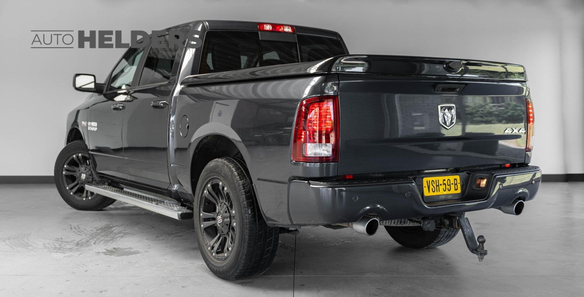 Dodge Ram 1500 4X4 5.7 V8 4x4 Quad Cab 6'4 Pano Stoelverk., Auto's, Automaat, Gebruikt, 5654 cc, Blauw