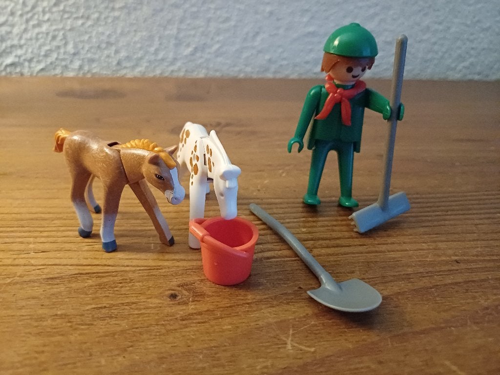 Playmobil veulens met verzorger, Kinderen en Baby's, Ophalen of Verzenden, Zo goed als nieuw, Losse onderdelen, Figuren