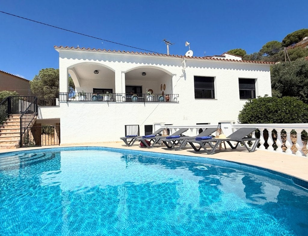 Vrij! 08 aug tot 22 aug Villa 8-10P Roses met privézwembad, Vakantie, Vakantiehuizen | Spanje, Costa Brava, Landhuis of Villa