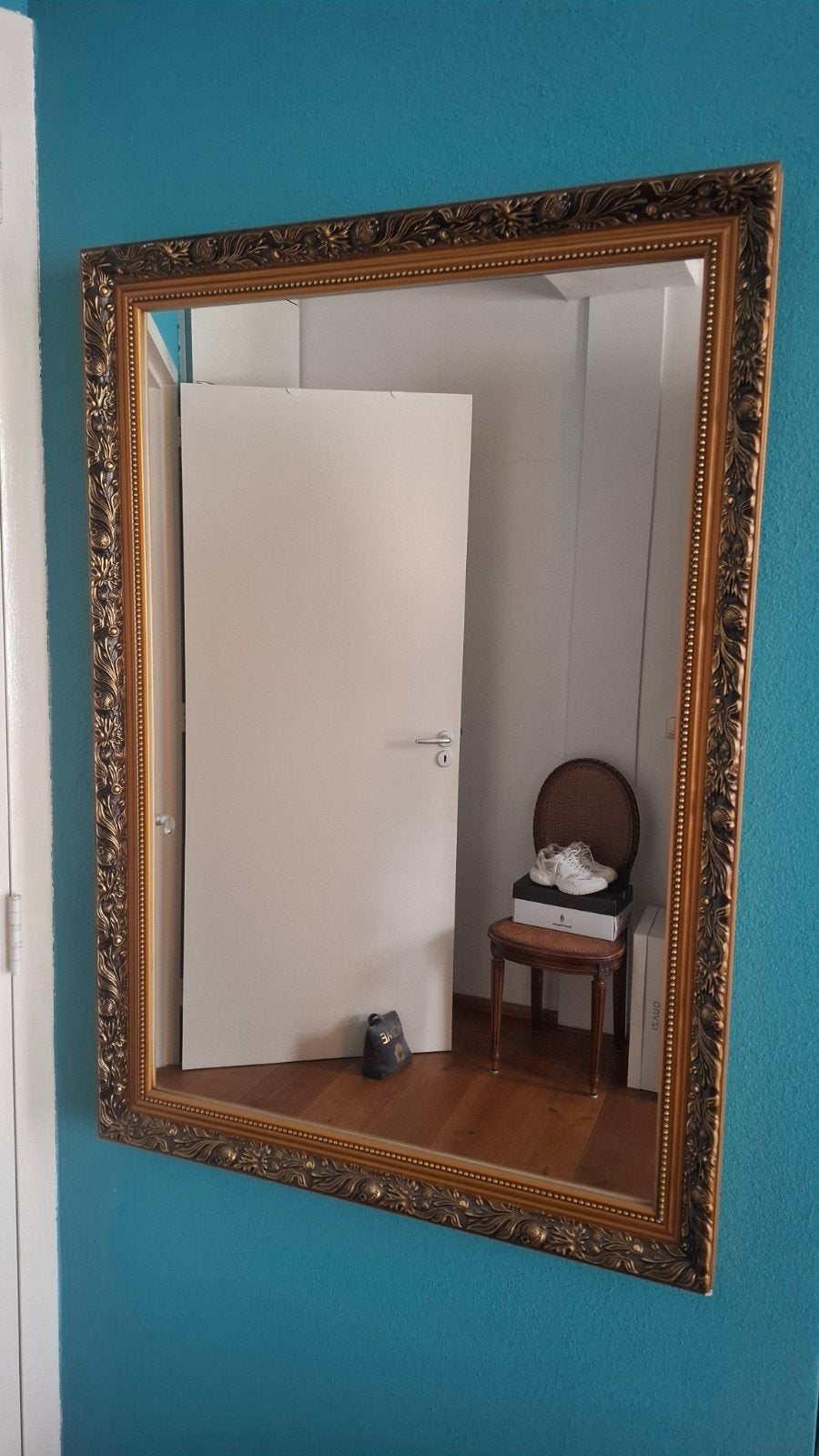 Grote spiegel met sierlijke gouden lijst, Huis en Inrichting, Ophalen, Gebruikt, 100 tot 150 cm, 75 tot 100 cm