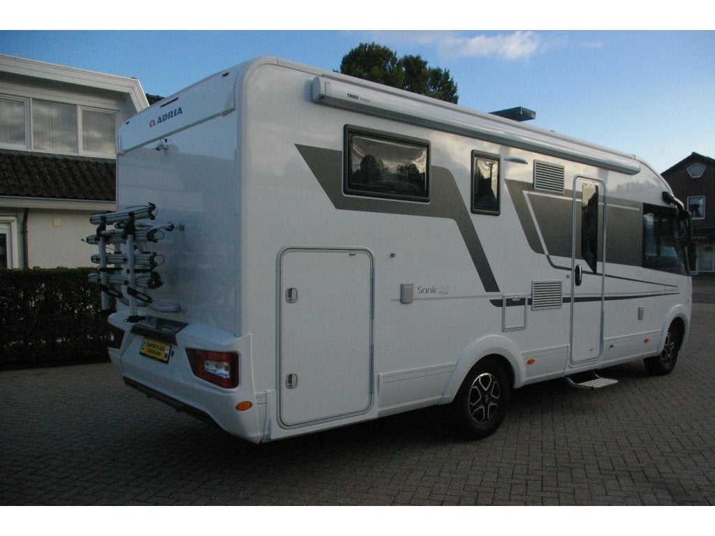 Adria Sonic Plus 700 SL ,,,,, VERKOCHT ,,,,,, Automaat, Ringverwarming, Fiat, Afzuigkap