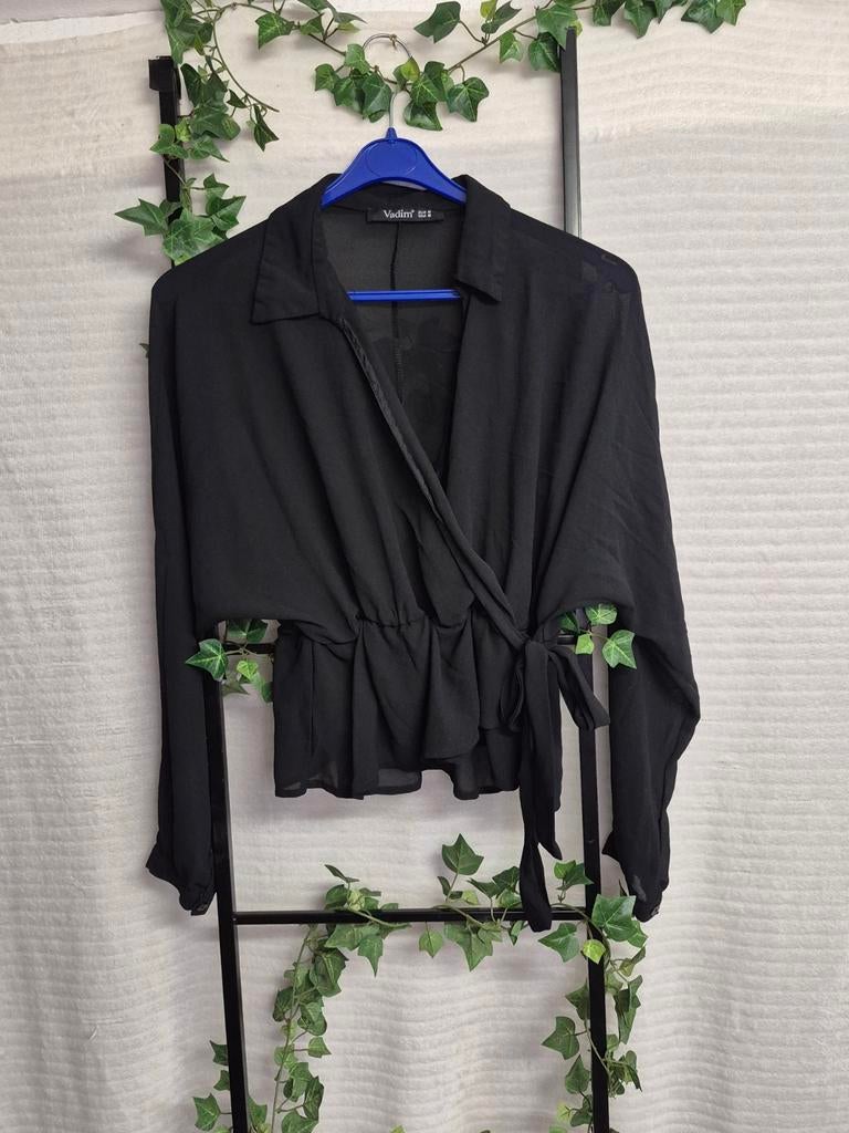 Zwarte overslagblouse maat M, Maat 38/40 (M), Zwart, Ophalen of Verzenden, Zo goed als nieuw