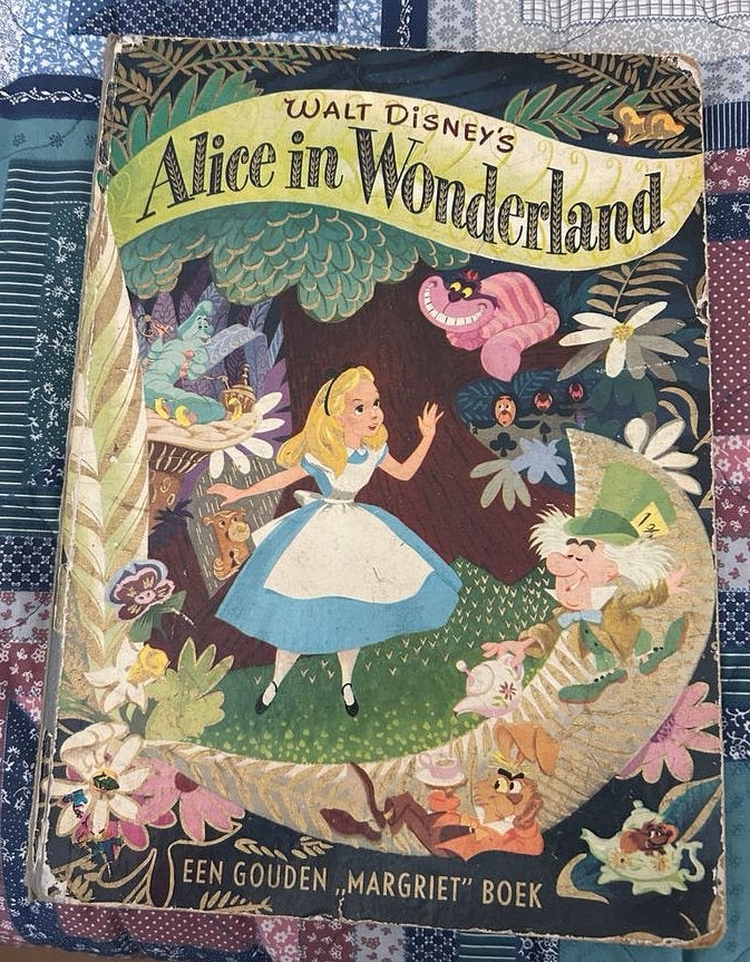 Walt Disney's Pinocchio & Alice in Wonderland - Gouden Boek, Ophalen of Verzenden, Gelezen, Sprookjes