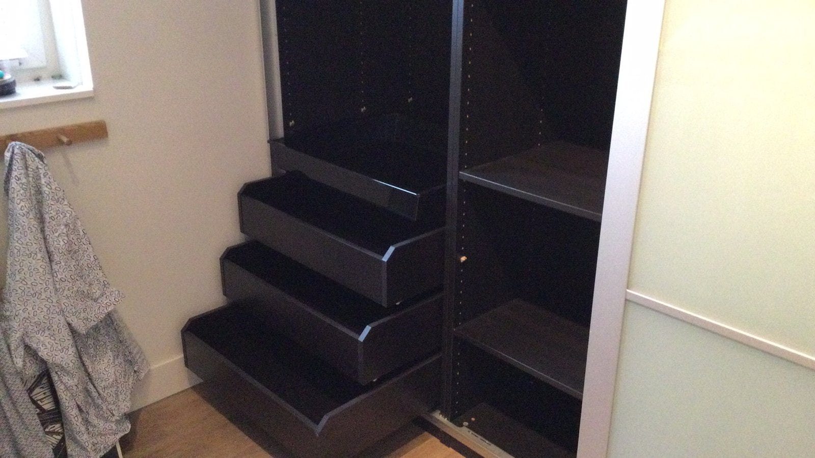 Ikea kast met glazen deuren., Ophalen, Gebruikt