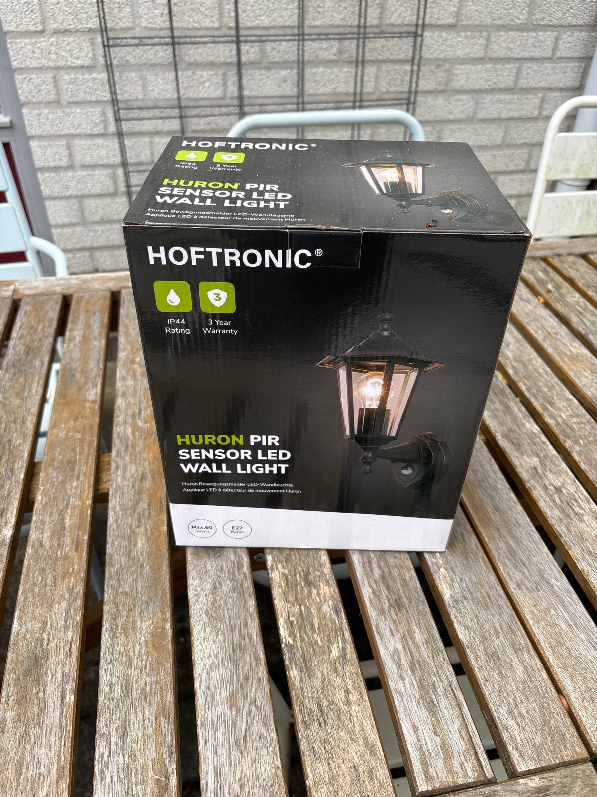 HOFTRONIC Huron PIR Sensor LED Wandlamp - Nieuw in doos, Ophalen, Bewegingssensor, Wandlamp, Netvoeding