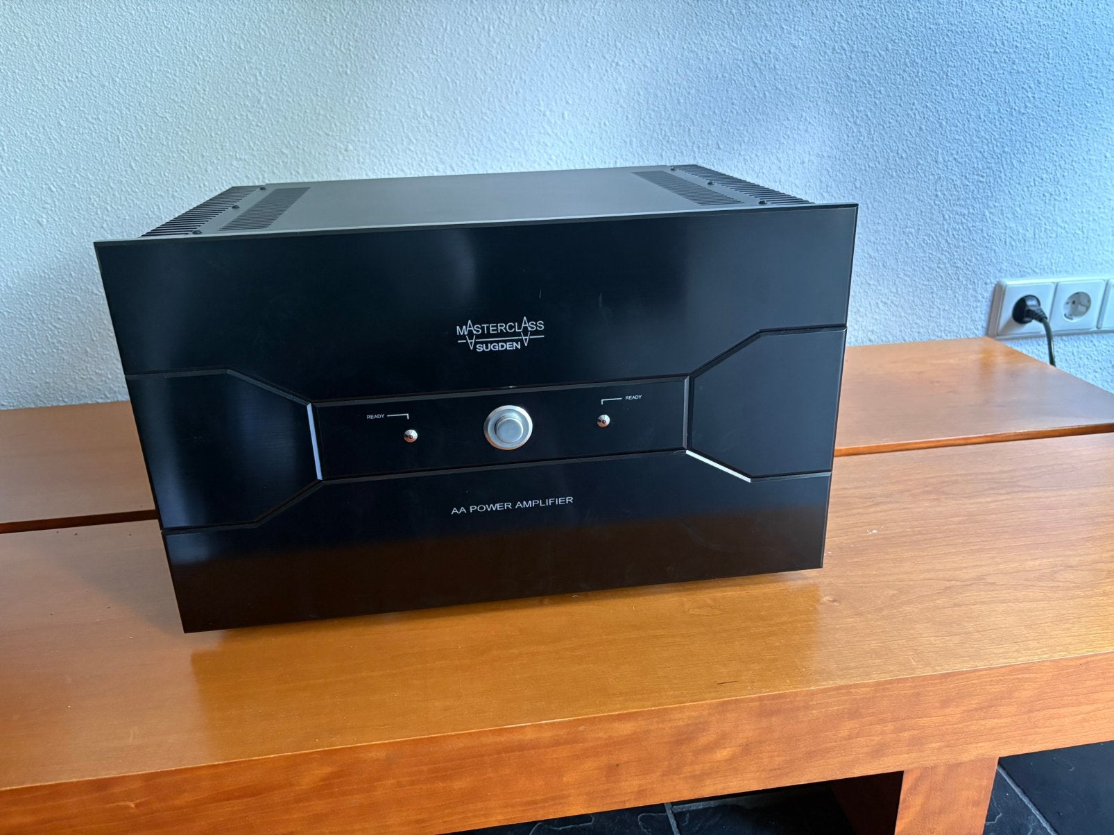 Sugden Masterclass AA poweramp zgan na reparatie + onderhoud, Zo goed als nieuw, Ophalen, Overige merken, Minder dan 60 watt
