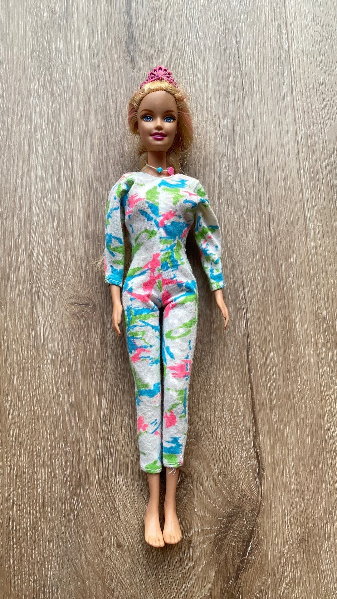 Vintage Barbie pop Mattel outfit en kroontje uit 1999, Ophalen of Verzenden, Gebruikt, Barbie