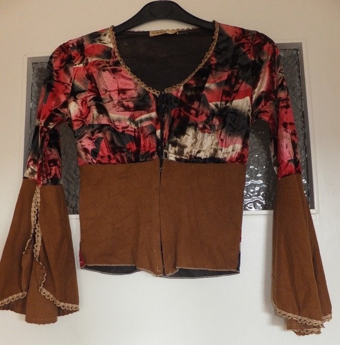 Nieuw! Mooie aparte gothic velvet fluweel top, zeer apart., Bruin, Verzenden, Nieuw, Lange mouw