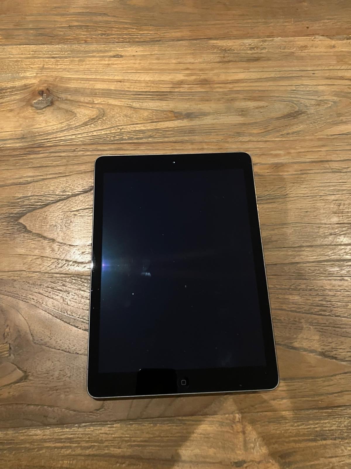 Apple iPad Air 32GB Wi-Fi, Computers en Software, Apple iPads, Zo goed als nieuw, Apple iPad Air, Wi-Fi, 10 inch, 32 GB, Grijs
