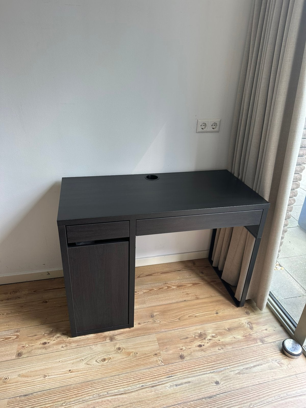 Ikea bureau Micke, Ophalen, Zo goed als nieuw