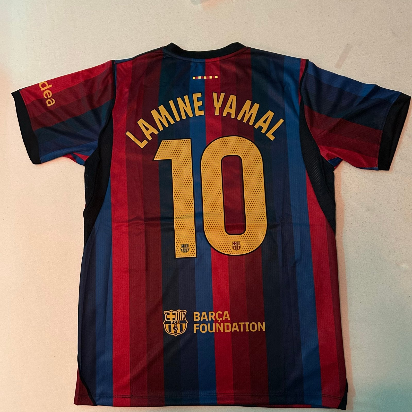 FC Barcelona Lamine Yamal Thuisshirt - Maat M en L, Maat M, Ophalen of Verzenden, Nieuw, Shirt
