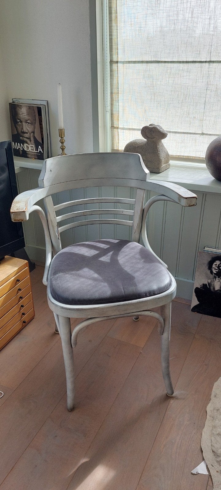 te koop 3 café stoelen, Ophalen