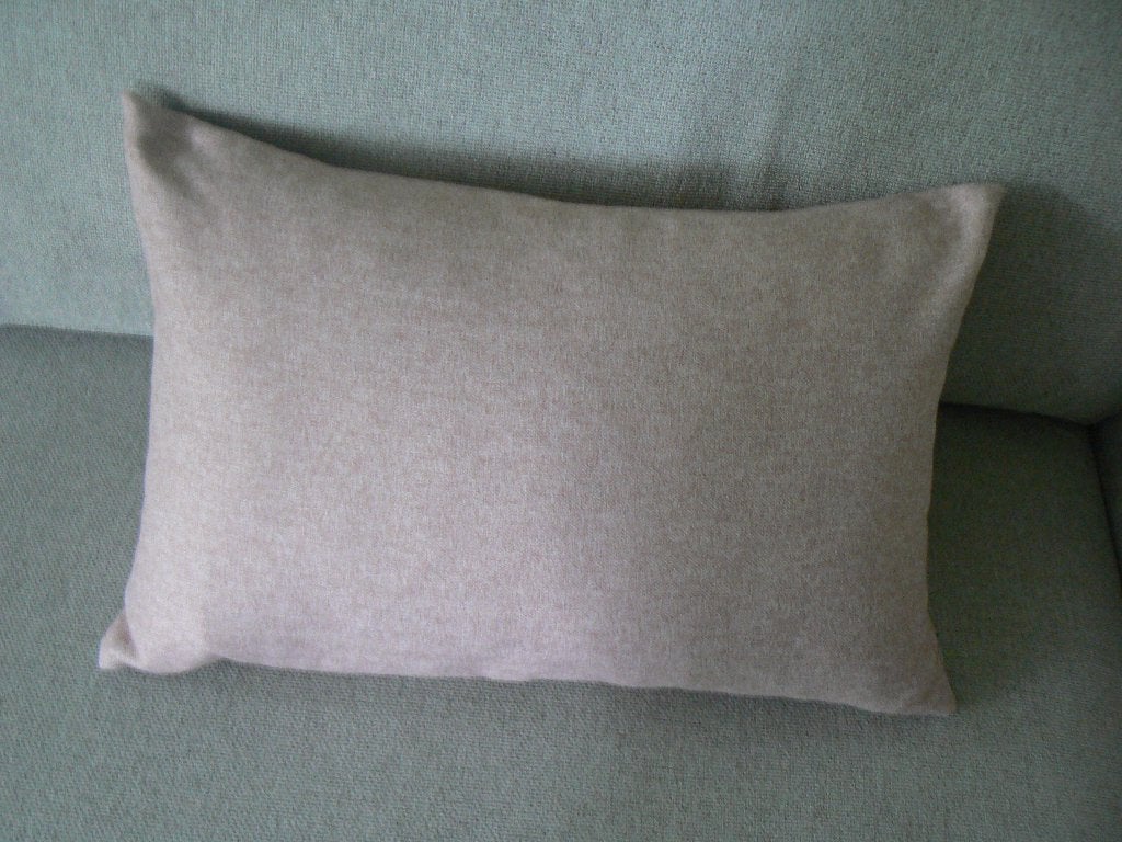 Kussen POL 40x60 cm rose roze ZGAN, Overige merken, Inclusief binnenkussen, Ophalen of Verzenden, Zo goed als nieuw