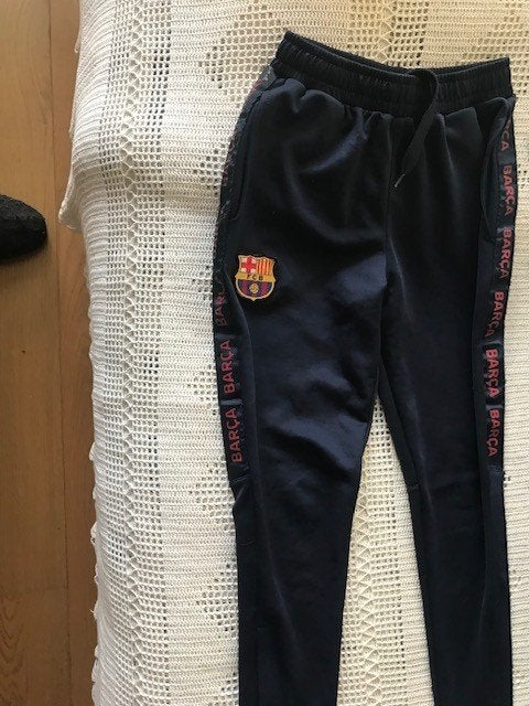 F.C. Barcelona trainingsbroek, Ophalen of Verzenden, Zo goed als nieuw, Jongen, Broek