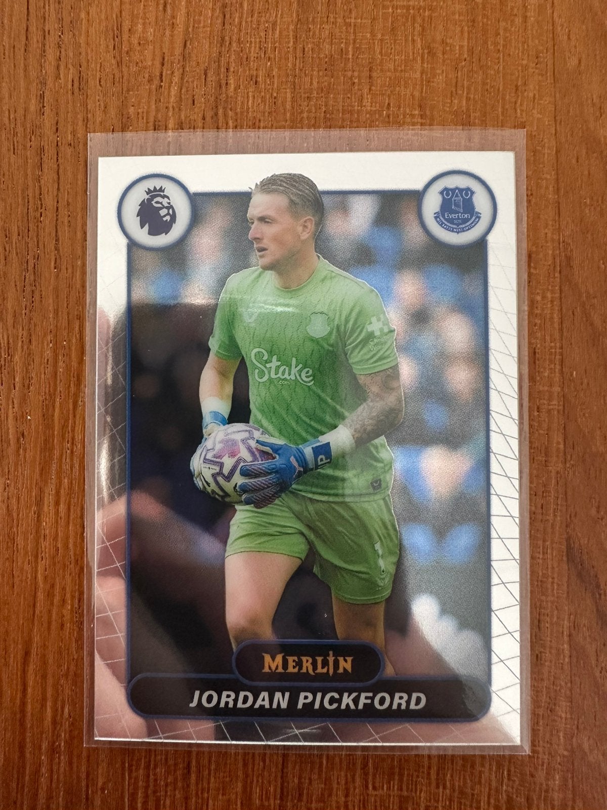 Topps 2026 Merlin Jordan Pickford #89 Everton Base, Verzenden, Zo goed als nieuw, Buitenlandse clubs, Spelerskaart