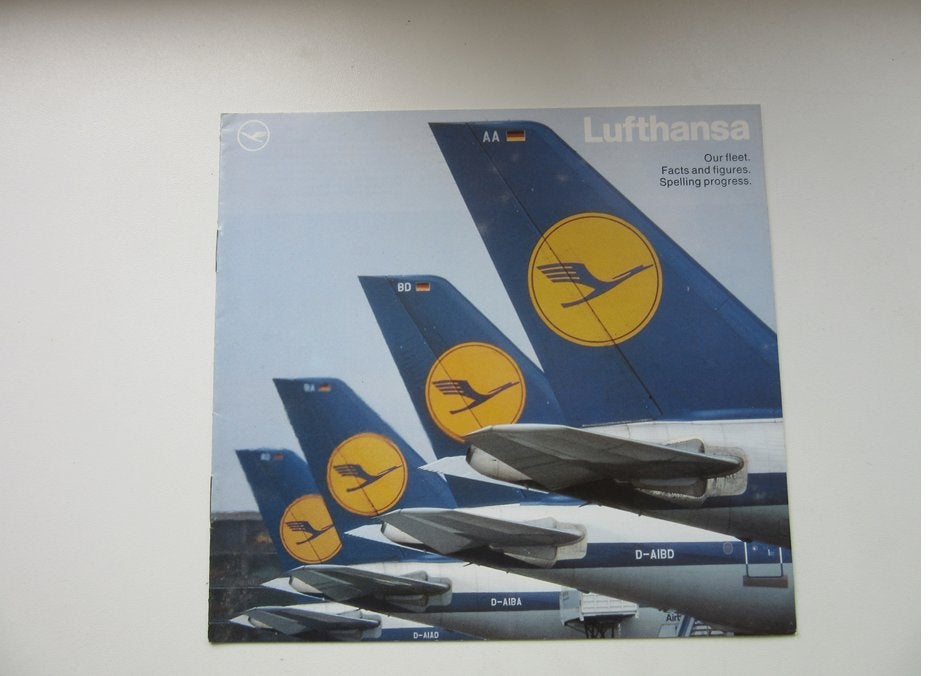 Lufthansa brochure Our fleet,facts and figures,spelling prog, Verzamelen, Luchtvaart en Vliegtuigspotten, Verzenden, Zo goed als nieuw