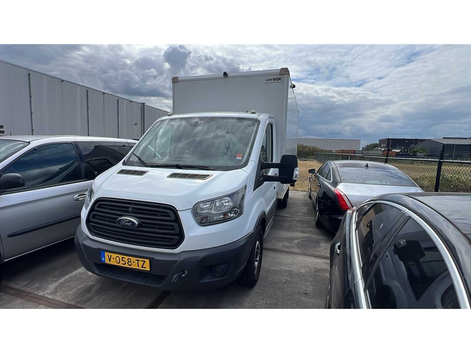 2019 Ford Transit 350 2.0 TDCIL4H1AmSk Bakwagen laadklep V-0, Voorwielaandrijving, Euro 6, 1 stoelen, Bedrijf