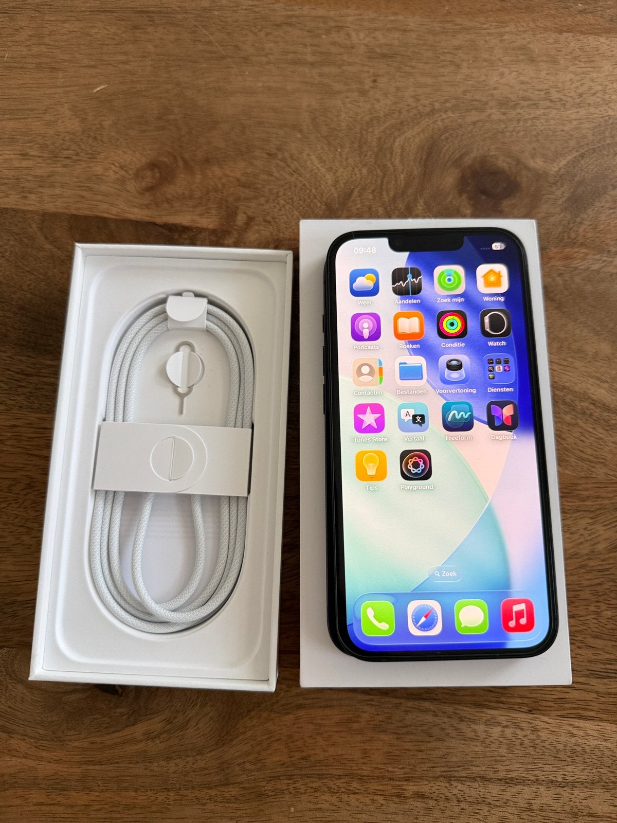 Iphone 16E 128gb Krasvrij als nieuw, Telecommunicatie, Mobiele telefoons | Apple iPhone, Ophalen, Zwart, Zo goed als nieuw, Zonder simlock