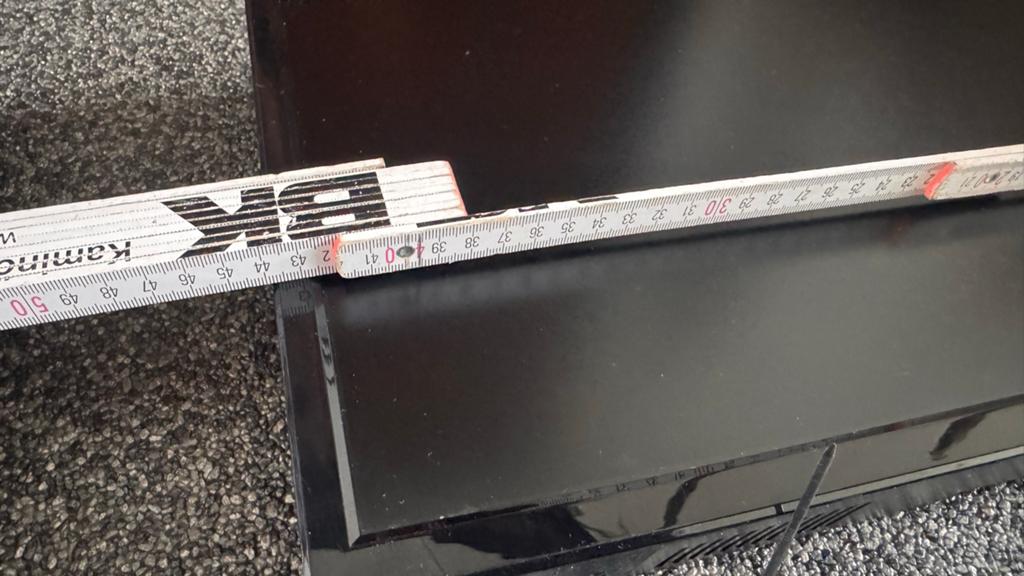 12V TV voor camper/caravan met inbouwbeugel (geen smart), Ophalen of Verzenden, Zo goed als nieuw