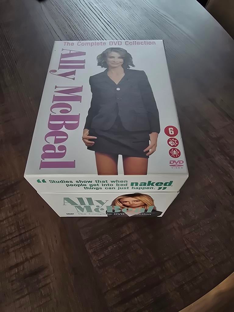 Ally McBeal - The Complete DVD Collection (Boxset), Ophalen, Boxset, Zo goed als nieuw, Komedie
