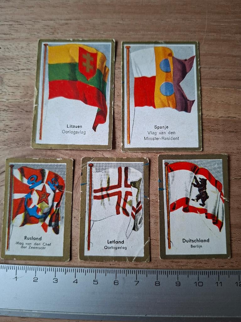 Oude plaatjes vlaggenserie A. Driessen, Ophalen of Verzenden, Zo goed als nieuw, Meerdere plaatjes