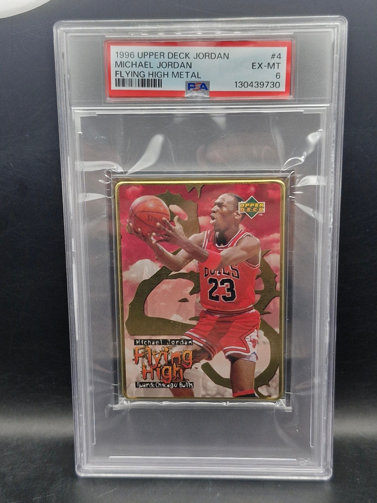 Michael Jordan 1996 flying high metal #4 PSA 6, Hobby en Vrije tijd, Verzamelkaartspellen | Overige, Verzenden, Zo goed als nieuw
