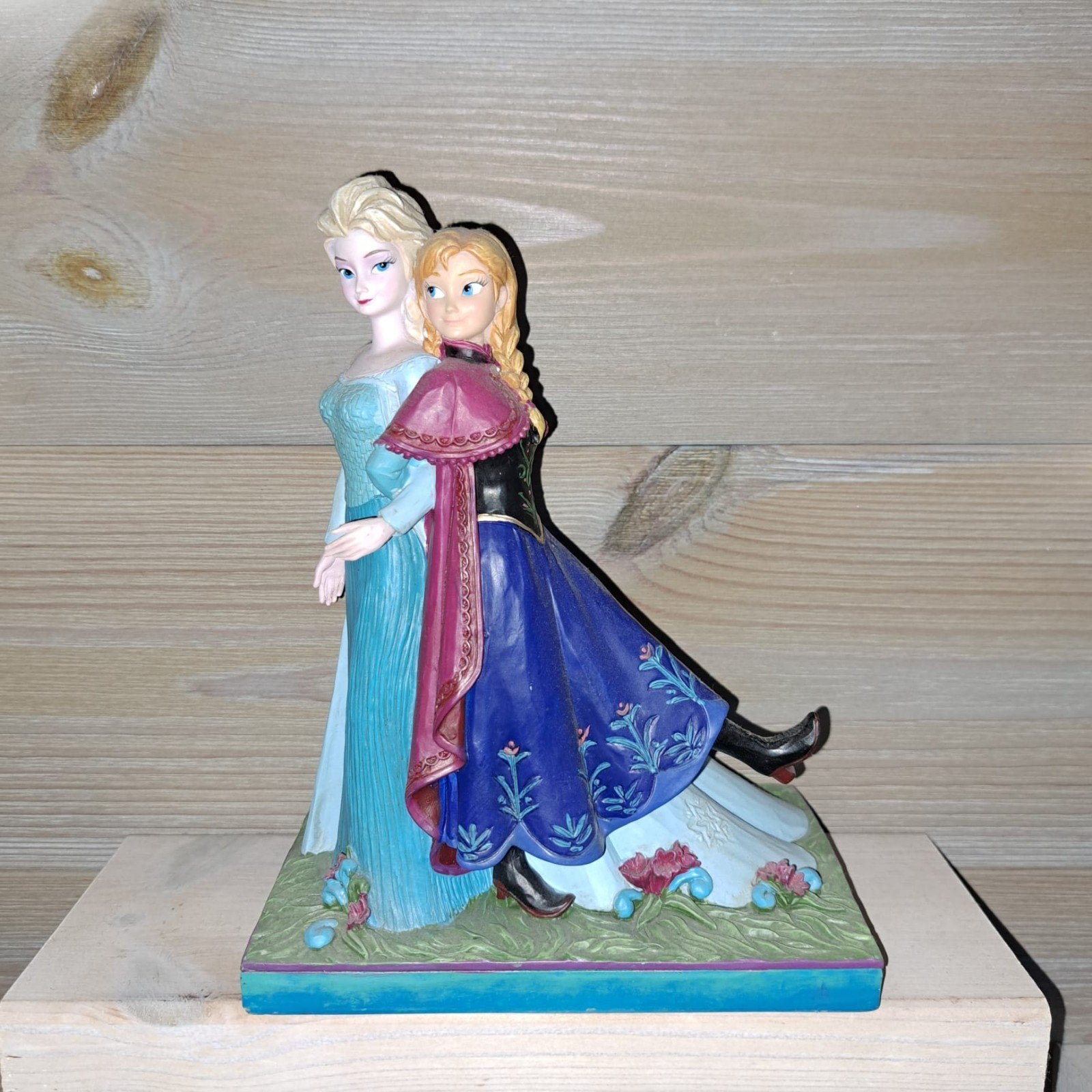 Disney traditions Jim Shore Anna en Elsa, Verzamelen, Disney, Ophalen of Verzenden, Overige figuren, Zo goed als nieuw, Beeldje of Figuurtje