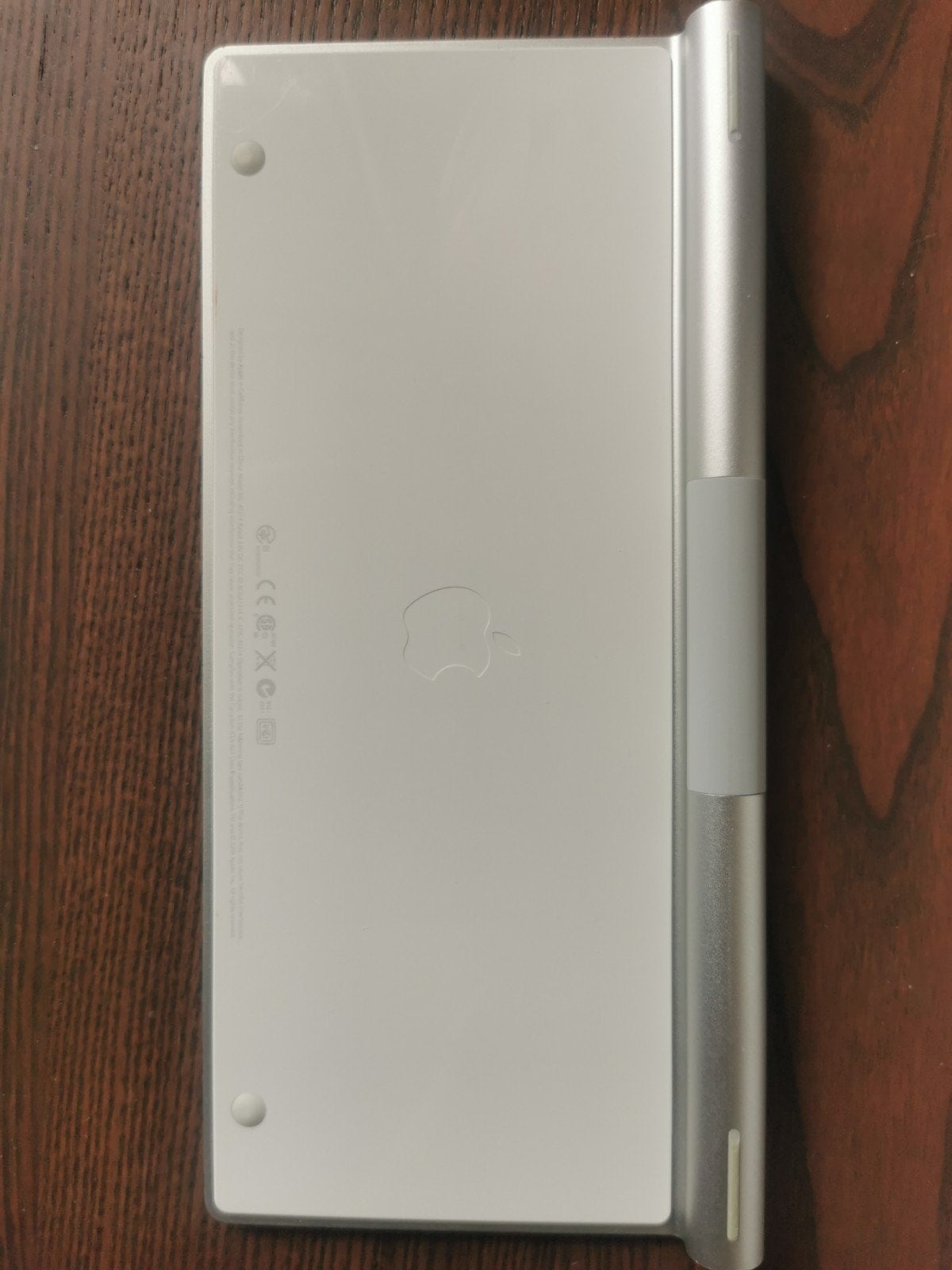 Apple keyboard 2009, Spelcomputers en Games, Spelcomputers | Nintendo DS, Verzenden, Gebruikt, Zilver, Overige modellen