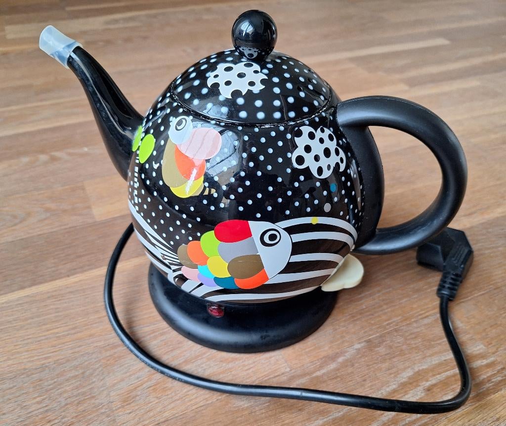 design waterkoker  pylones cordless electric kettle ket3, Witgoed en Apparatuur, Waterkokers, 1 tot 2 liter, Ophalen of Verzenden